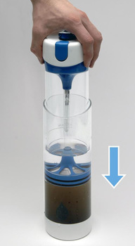 Чистая вода (бутылка Тимофея Уайтхеда) - удаление 99,9% вирусов и бактерий